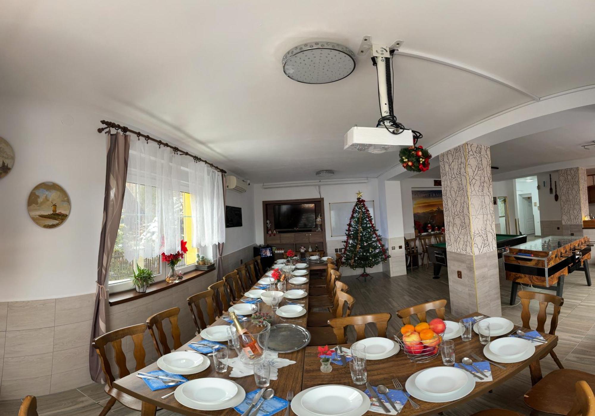 Maxovo Kralovstvi Daire Rovensko pod Troskami Dış mekan fotoğraf